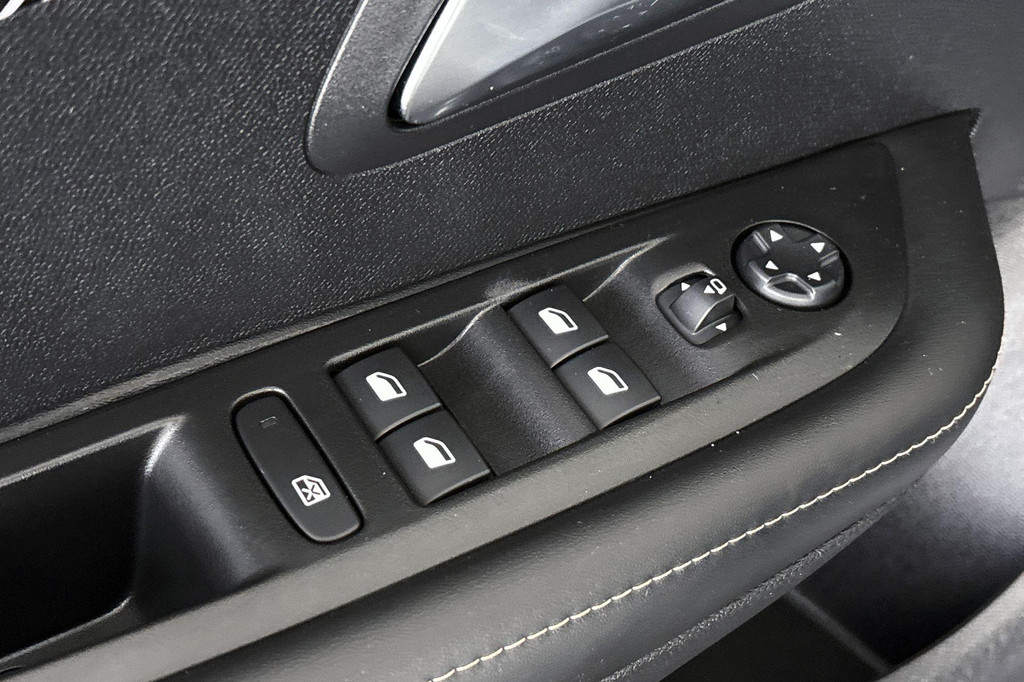 Peugeot 208 (HPS02T) met abonnement