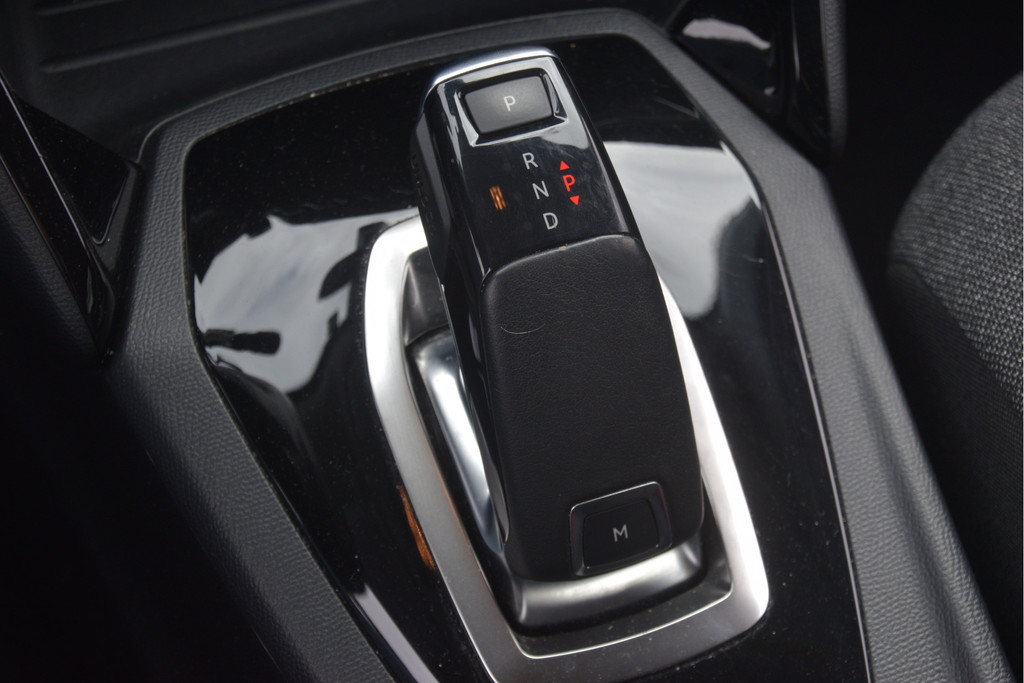 Peugeot 2008 (HFZ11K) met abonnement