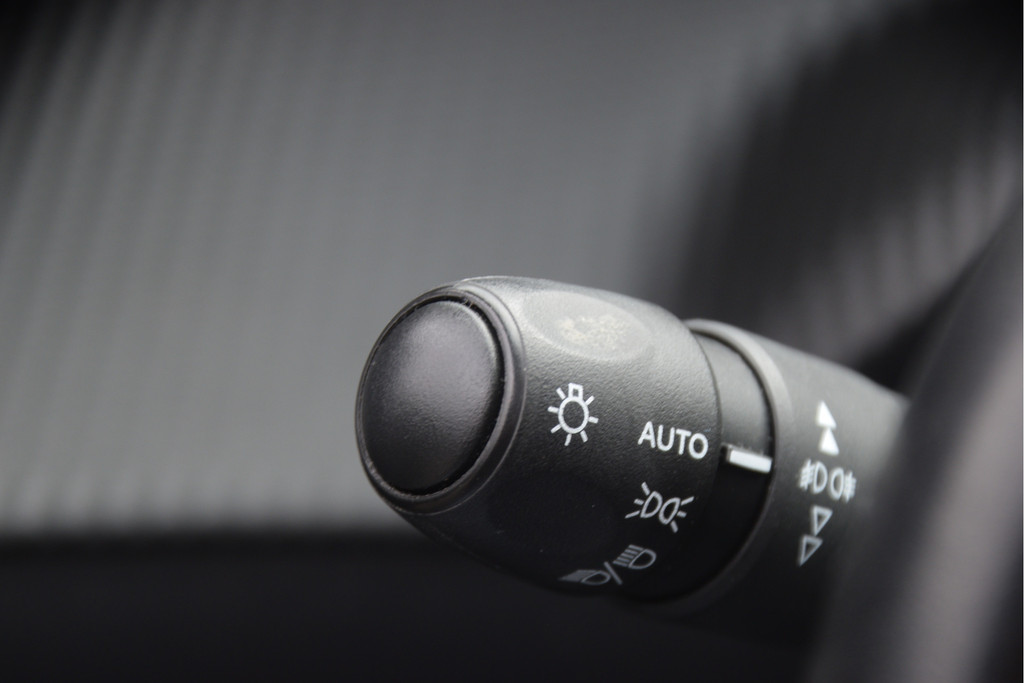 Peugeot 2008 (HFZ11K) met abonnement