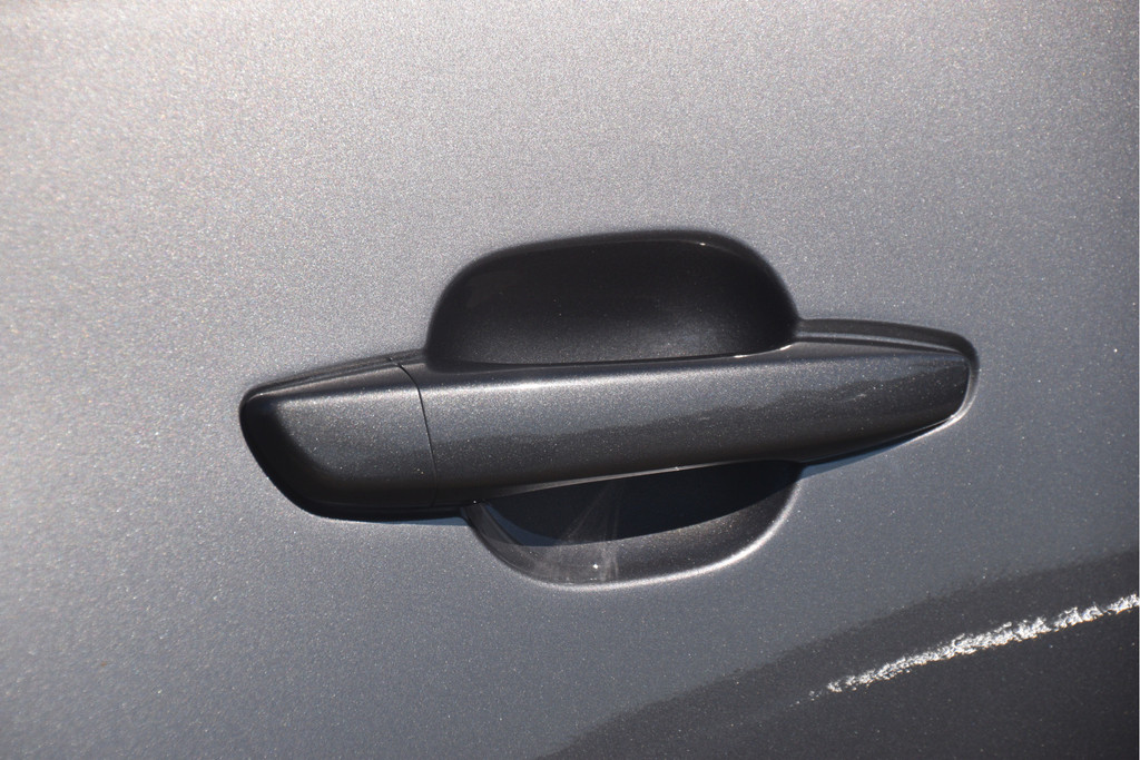 Peugeot 2008 (HFZ11K) met abonnement