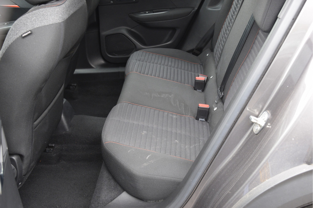 Peugeot 2008 (HFZ11K) met abonnement