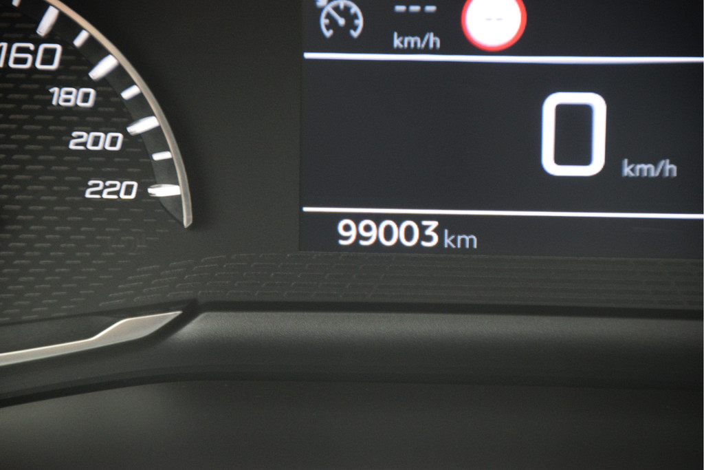 Peugeot 2008 (J256DX) met abonnement