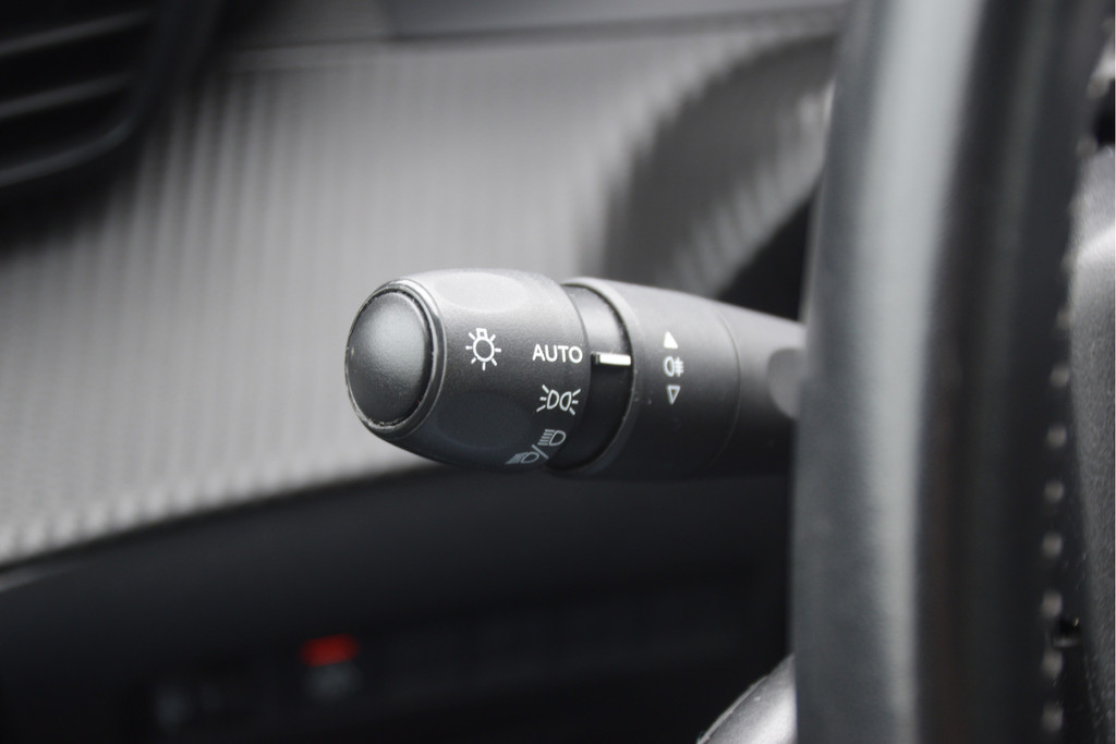 Peugeot 2008 (J256DX) met abonnement