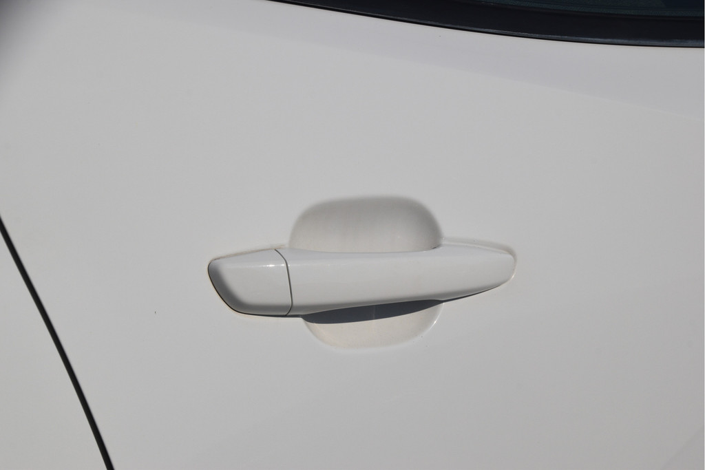 Peugeot 2008 (J256DX) met abonnement