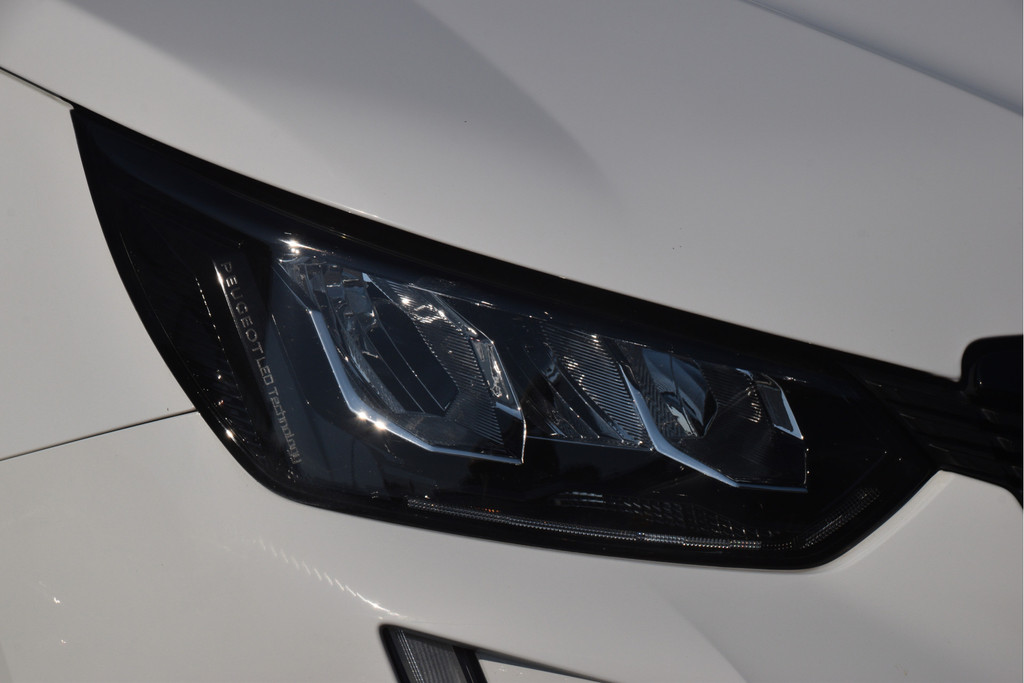 Peugeot 2008 (J256DX) met abonnement