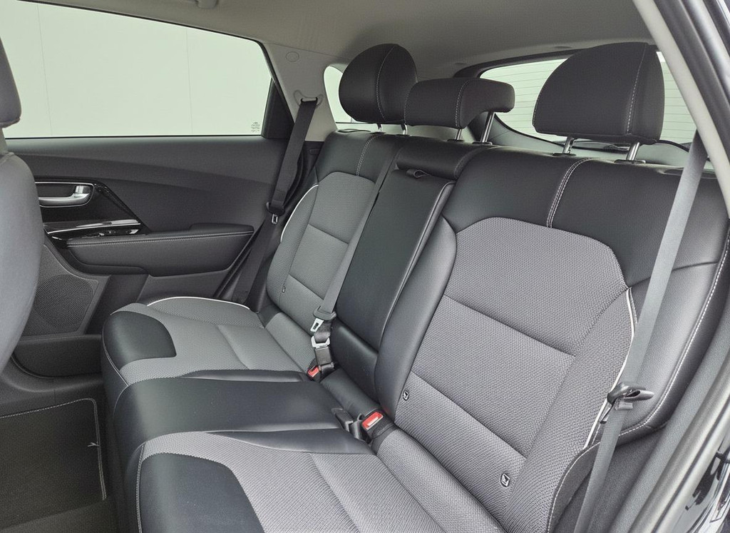 Kia e-Niro (L445NX) met abonnement