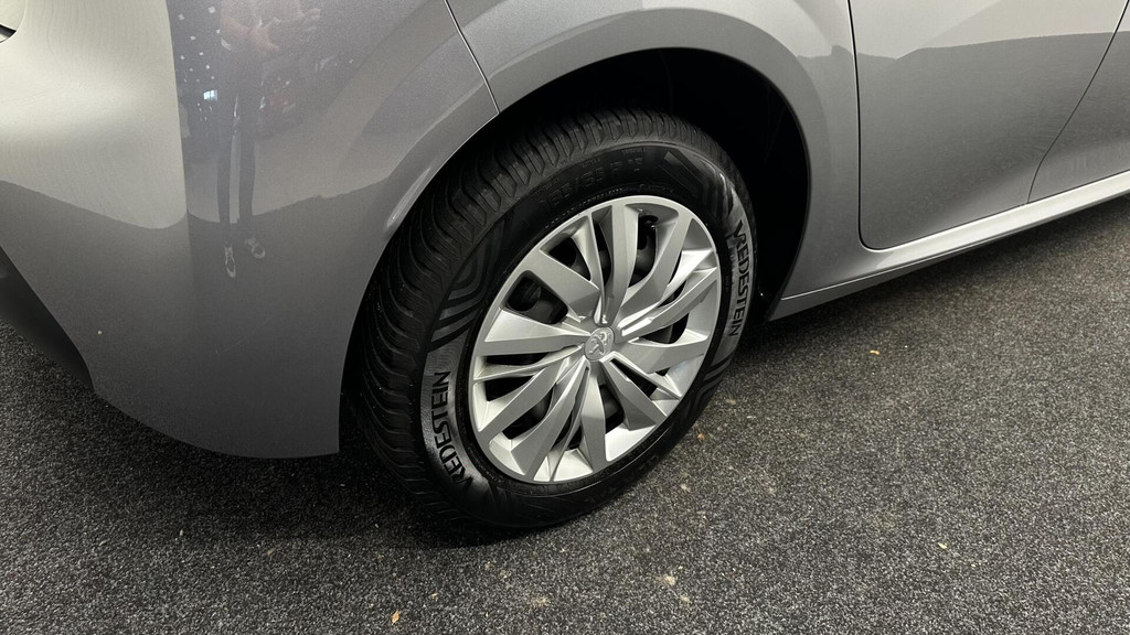 Peugeot 208 (T618BS) met abonnement
