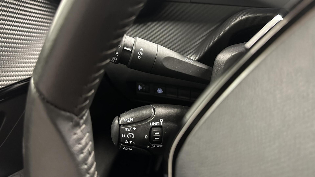 Peugeot 208 (T618BS) met abonnement