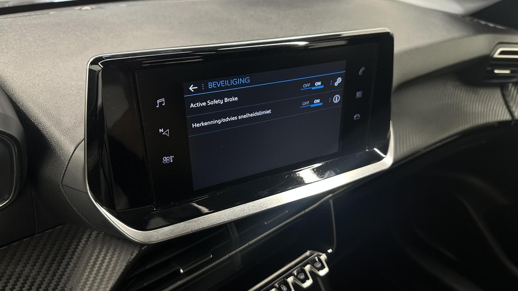 Peugeot 208 (T618BS) met abonnement