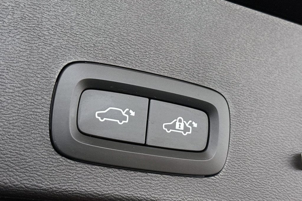 Volvo XC40 (P752HJ) met abonnement