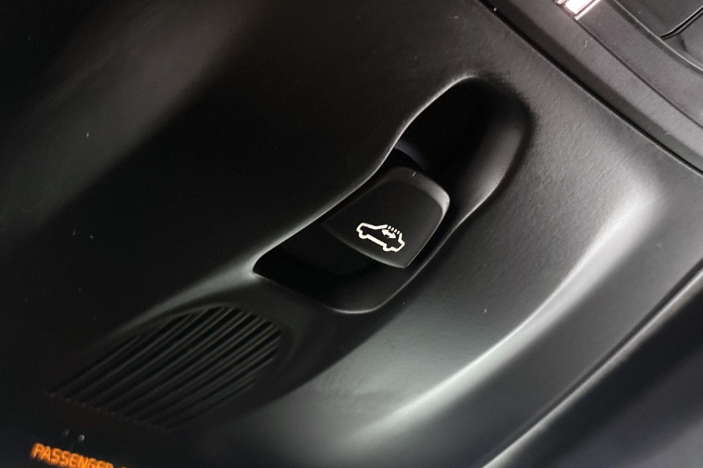 Volvo XC40 (P752HJ) met abonnement