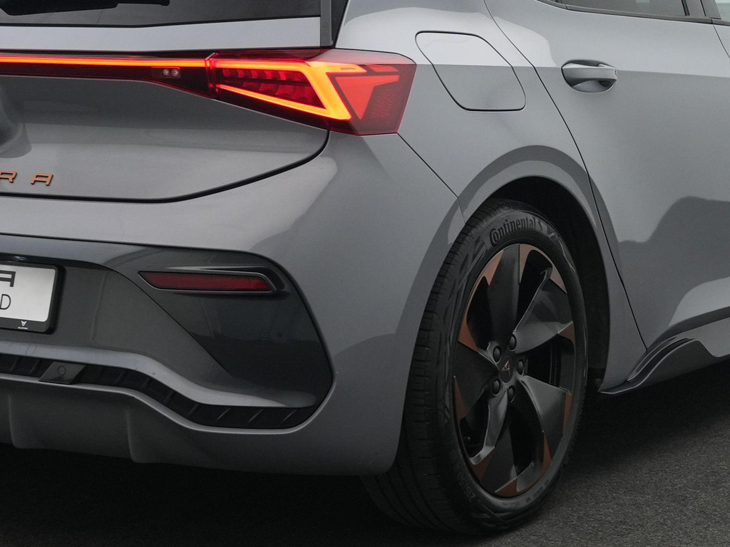 CUPRA Born (N211VJ) met abonnement