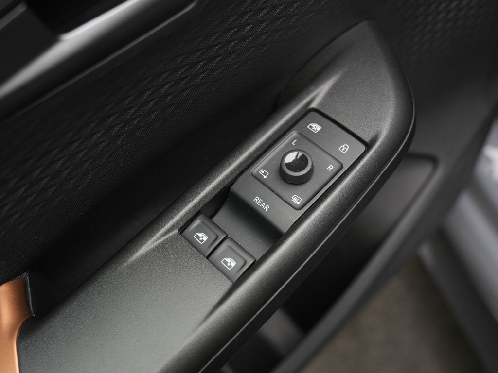 CUPRA Born (N211VJ) met abonnement