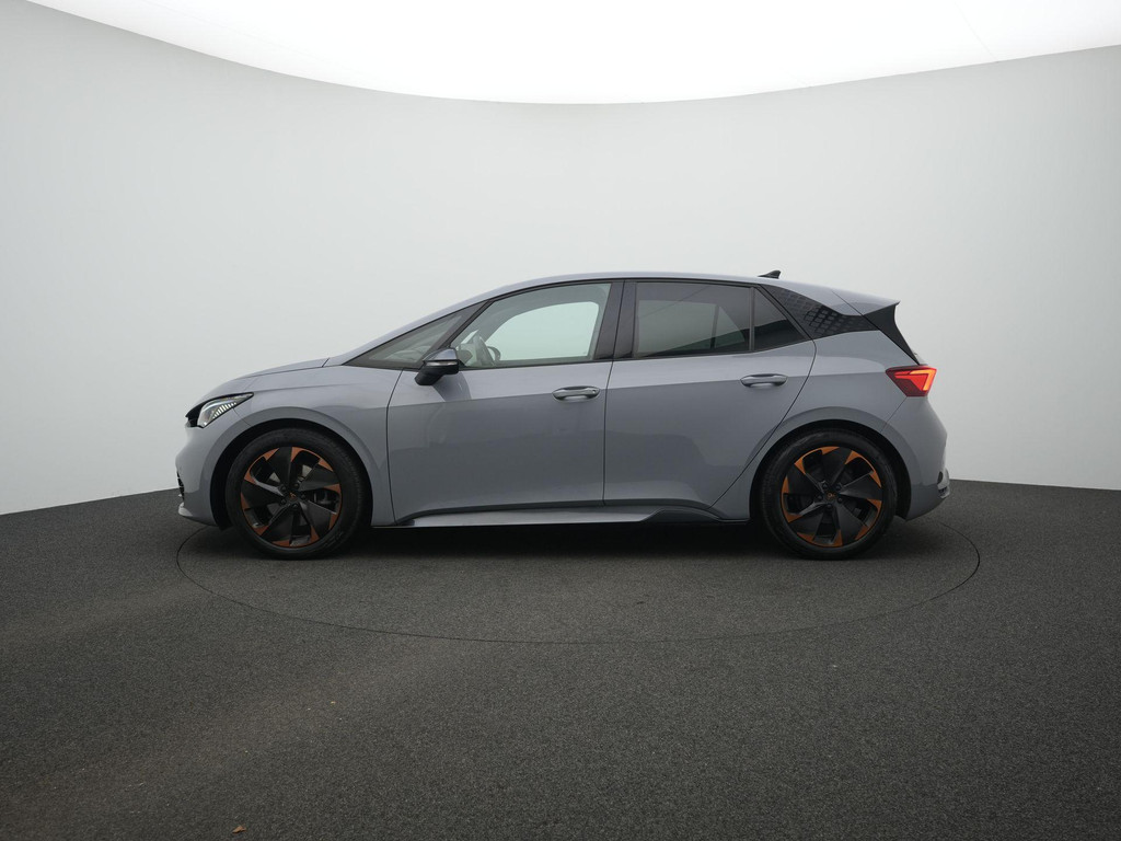CUPRA Born (N211VJ) met abonnement