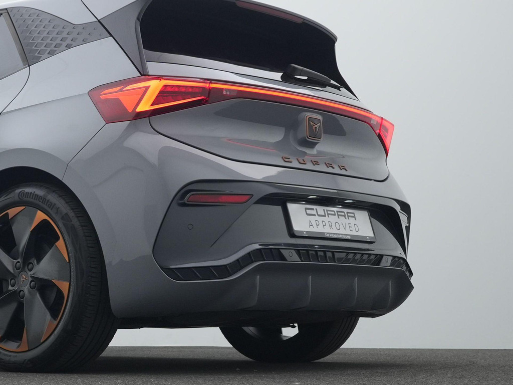 CUPRA Born (N211VJ) met abonnement