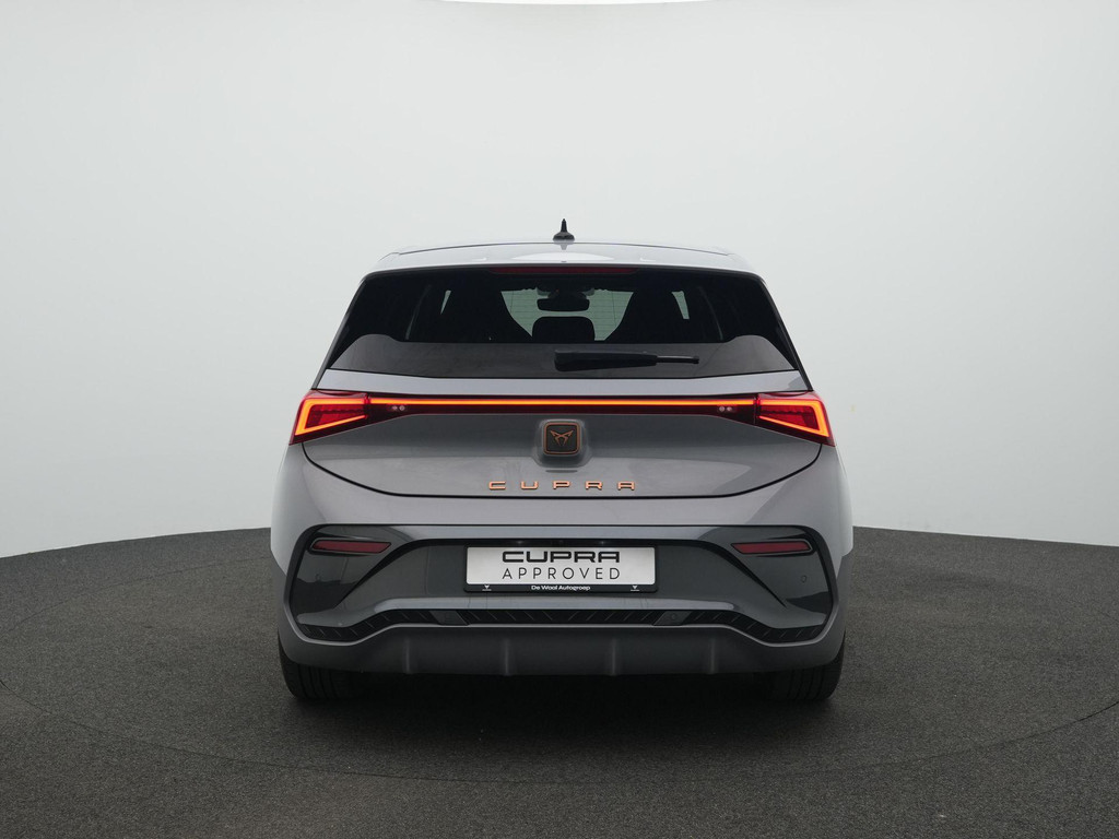 CUPRA Born (N211VJ) met abonnement