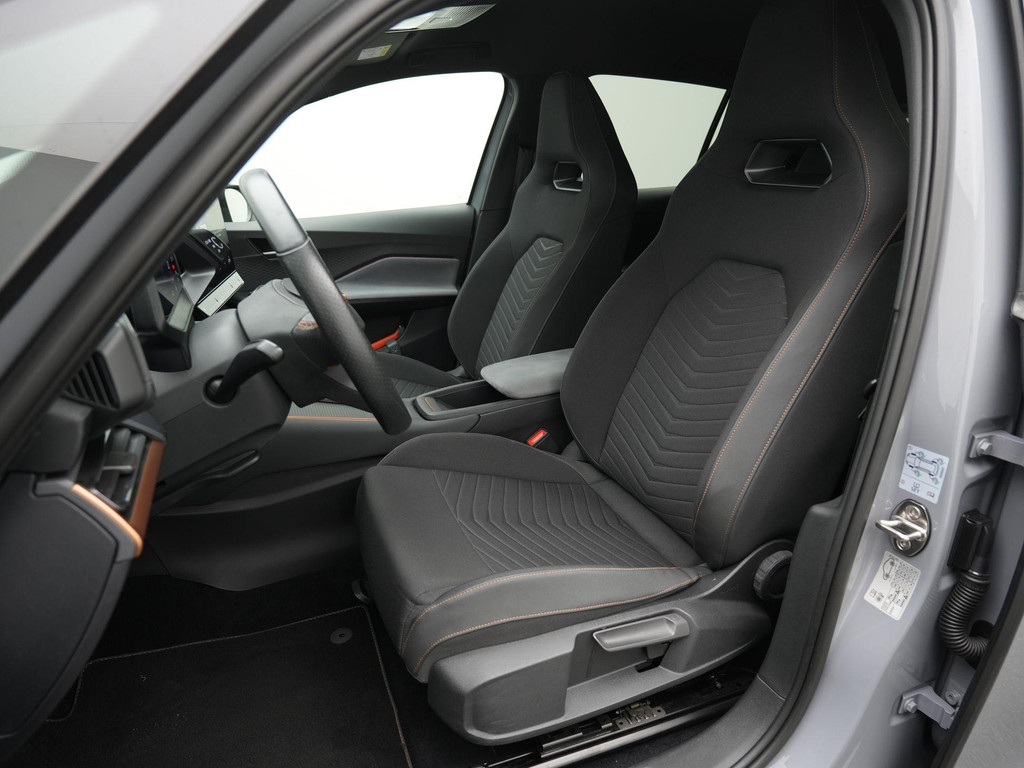 CUPRA Born (N211VJ) met abonnement