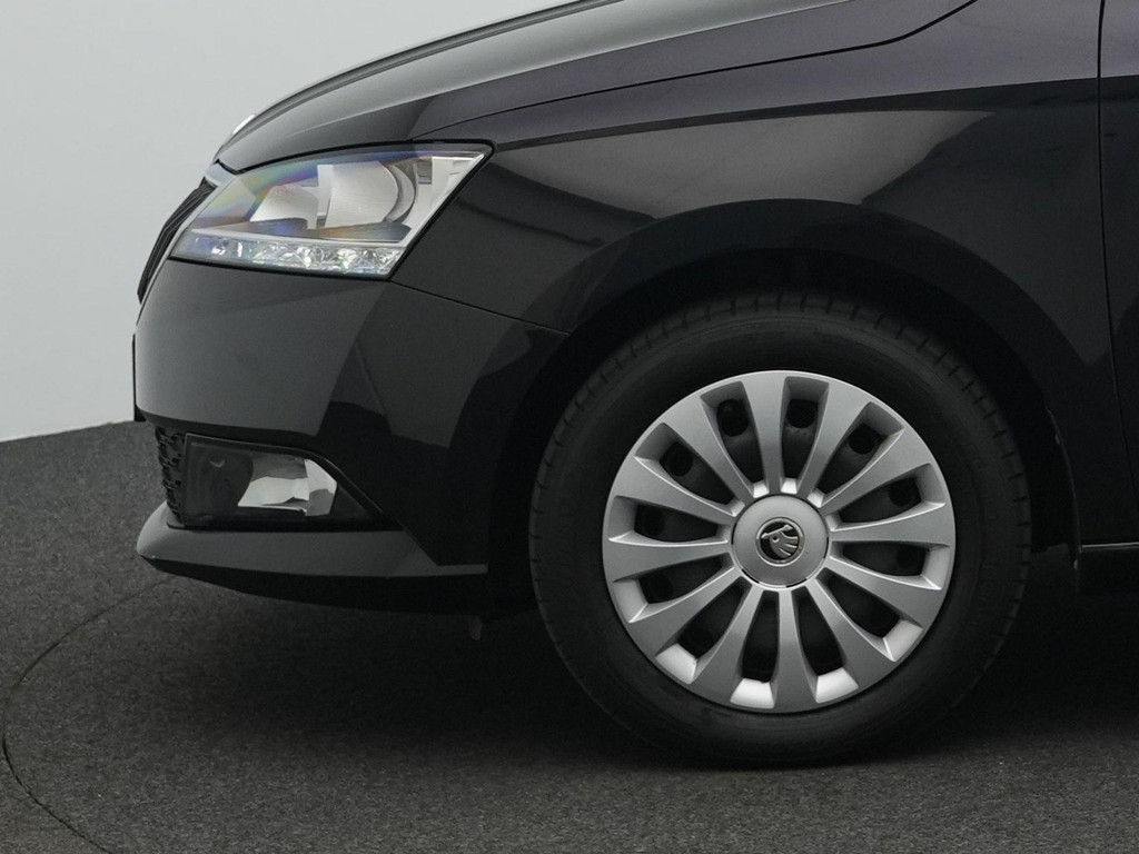 ŠKODA Fabia (L748LF) met abonnement