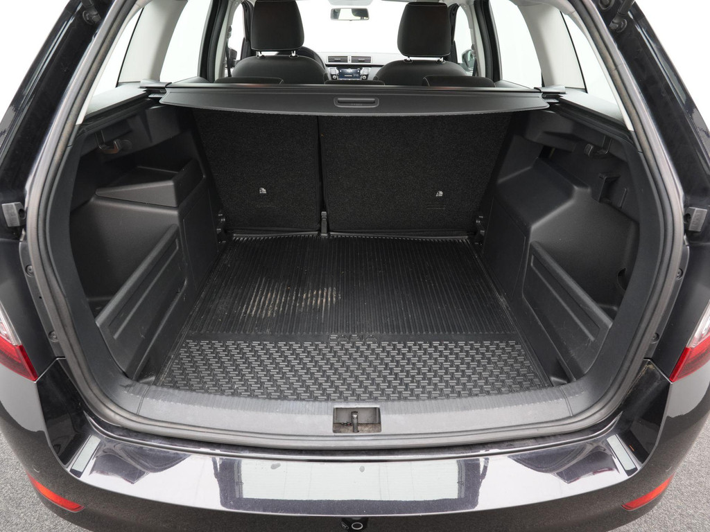 ŠKODA Fabia (L748LF) met abonnement