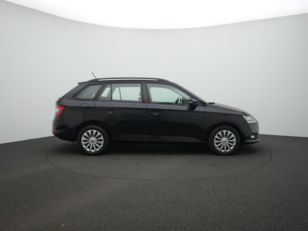 ŠKODA Fabia (L748LF) met abonnement