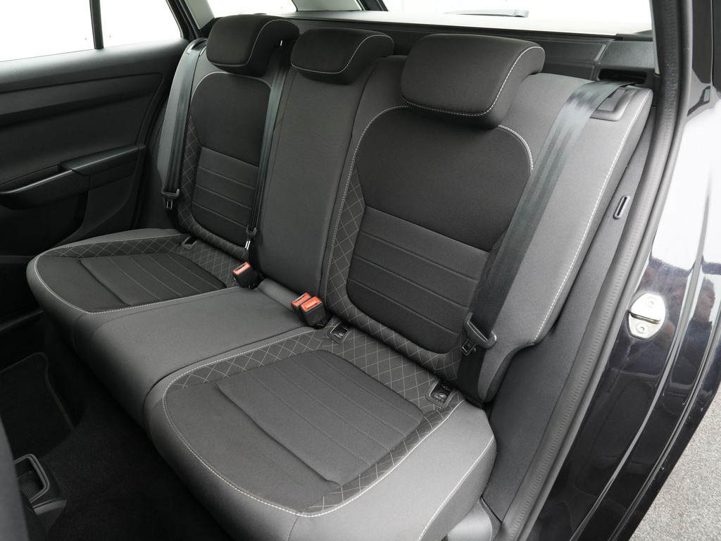 ŠKODA Fabia (L748LF) met abonnement