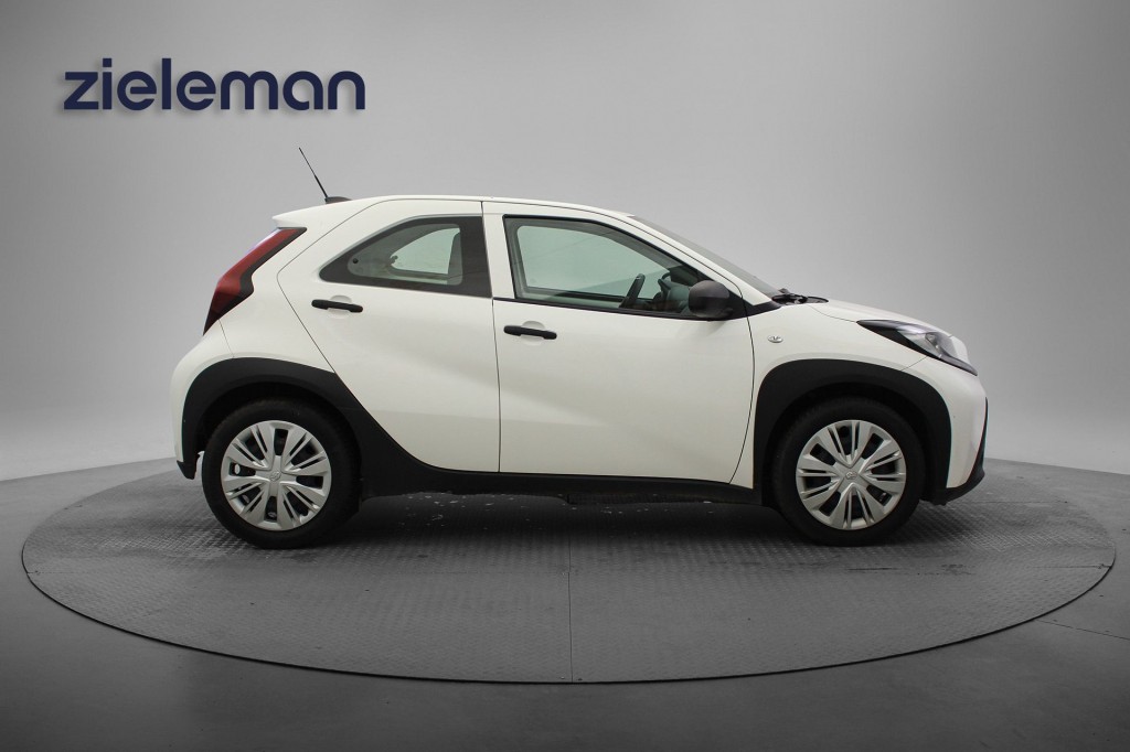 Toyota Aygo X (T275GJ) met abonnement