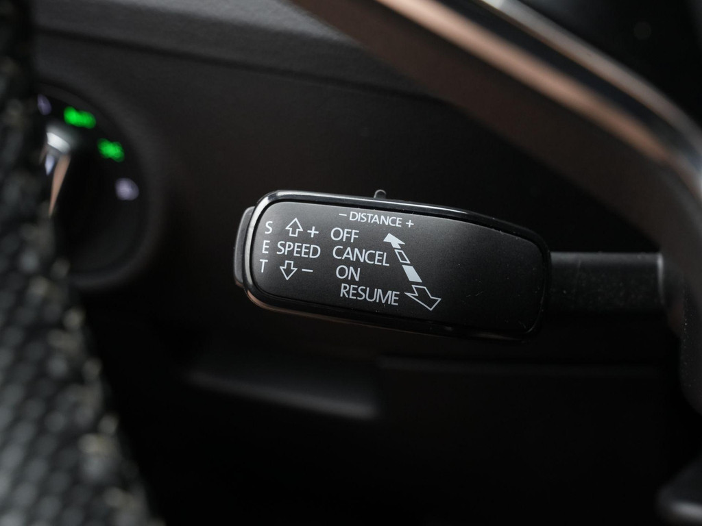 ŠKODA Superb (S549JK) met abonnement