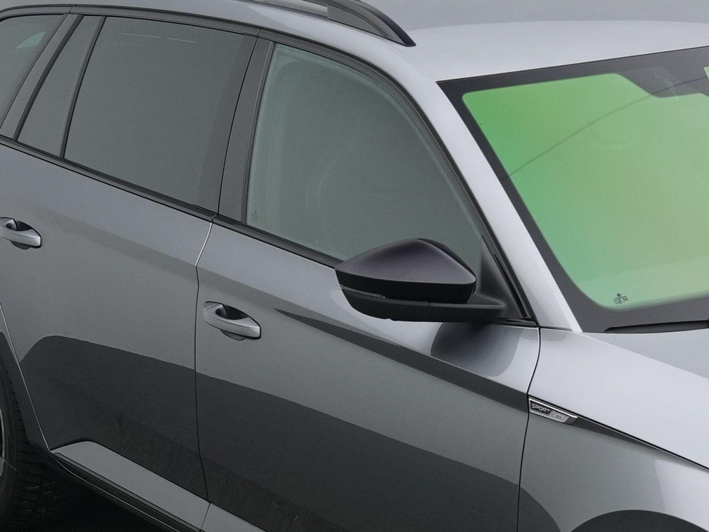 ŠKODA Superb (S549JK) met abonnement