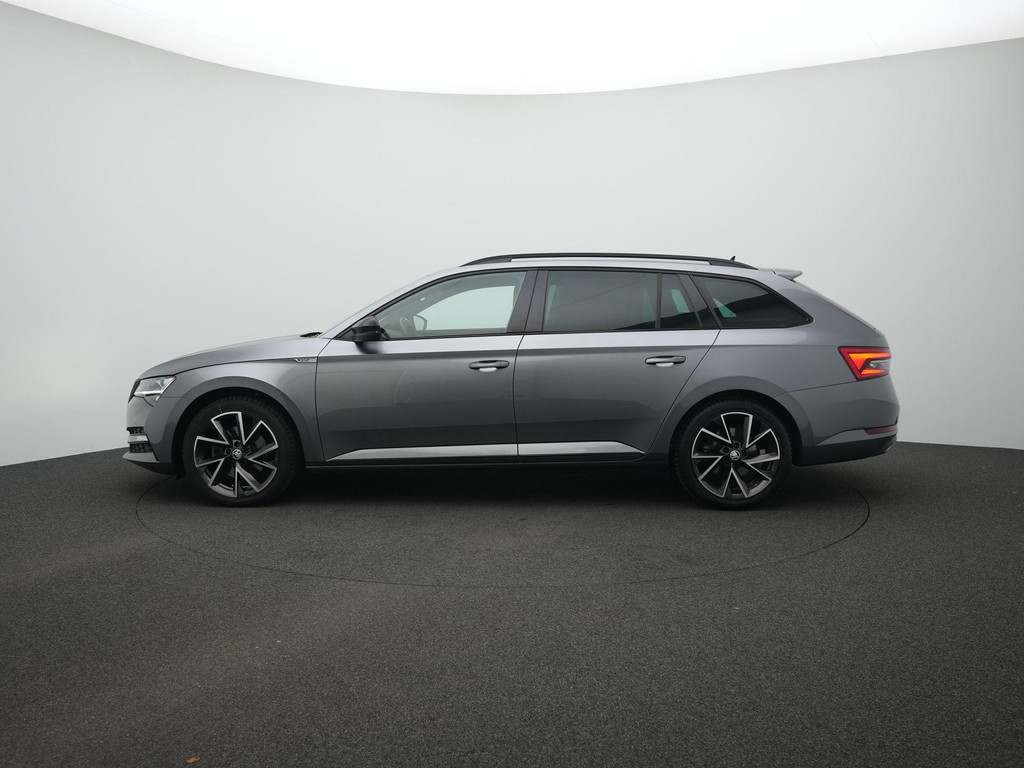 ŠKODA Superb (S549JK) met abonnement