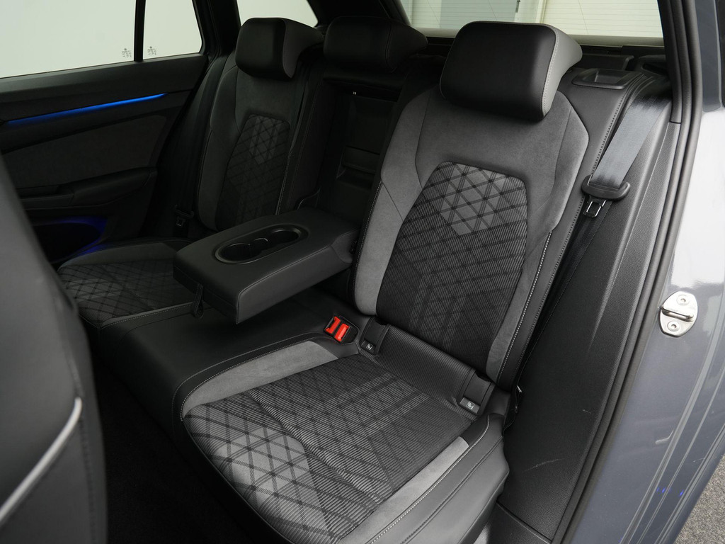 Volkswagen GOLF Variant (X453TX) met abonnement