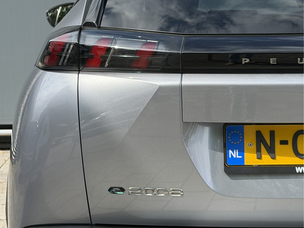 Peugeot e-2008 (N022GB) met abonnement
