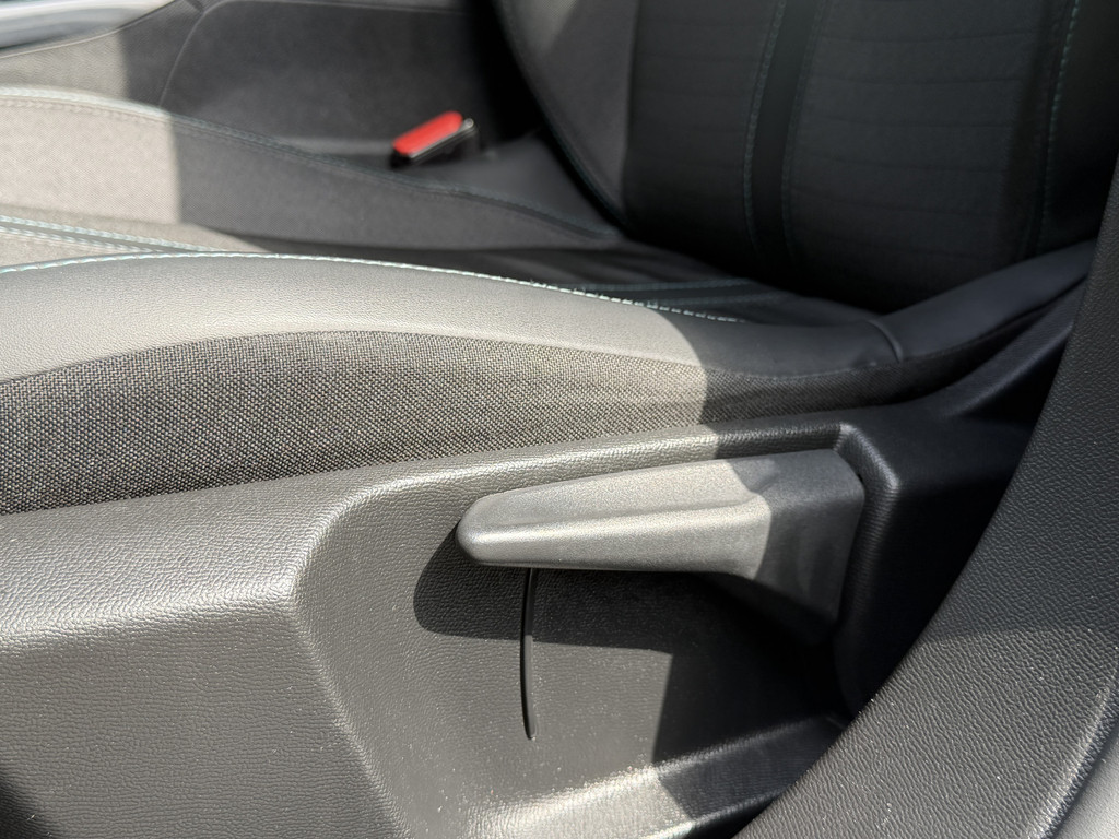 Peugeot e-2008 (N022GB) met abonnement