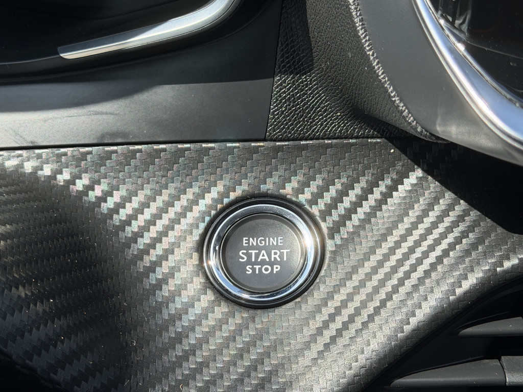 Peugeot e-2008 (N022GB) met abonnement