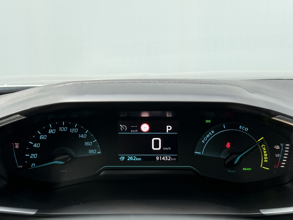 Peugeot e-2008 (N022GB) met abonnement