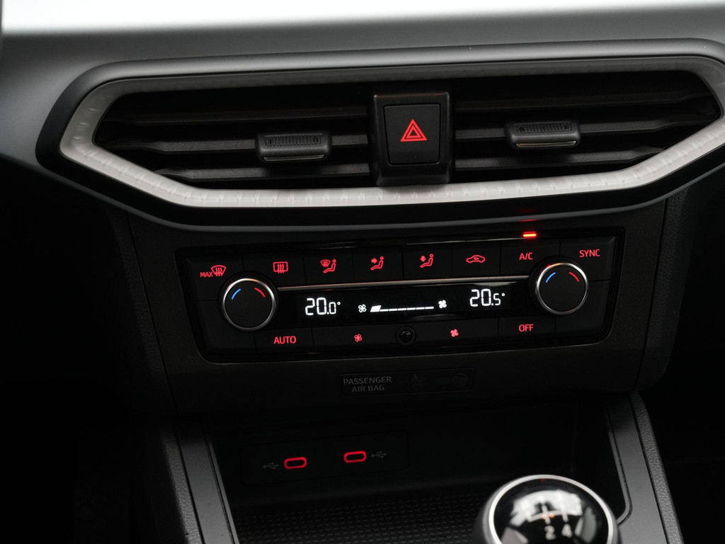 Seat Ibiza (R808FB) met abonnement