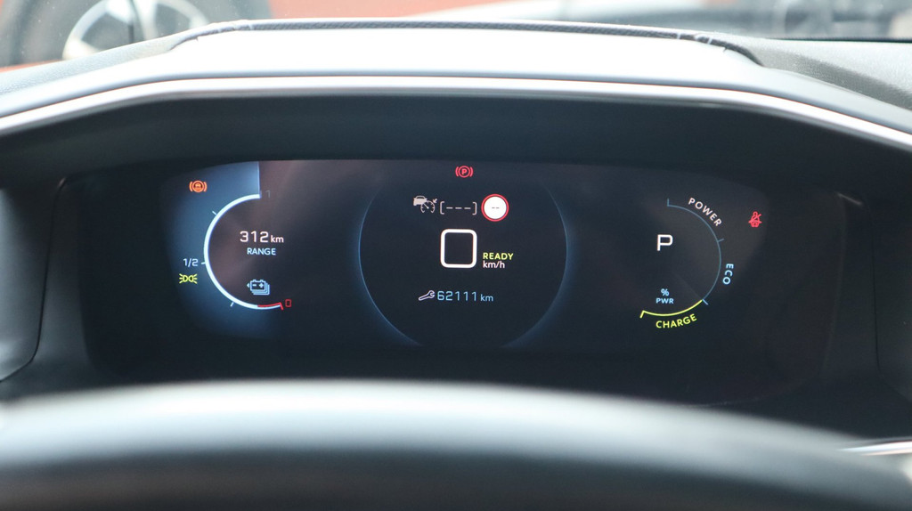 Peugeot e-208 (L939NT) met abonnement
