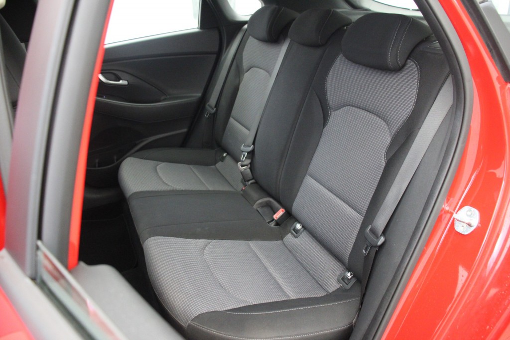 Hyundai i30 (L710JL) met abonnement