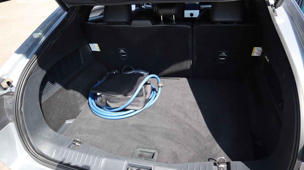 Ford Mustang Mach-E (L907XH) met abonnement