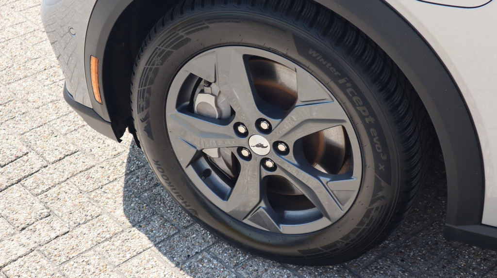 Ford Mustang Mach-E (L907XH) met abonnement