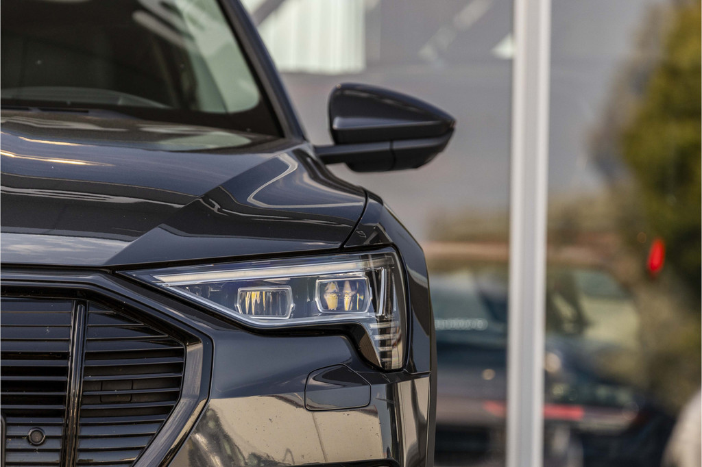 Audi e-tron (P663PF) met abonnement