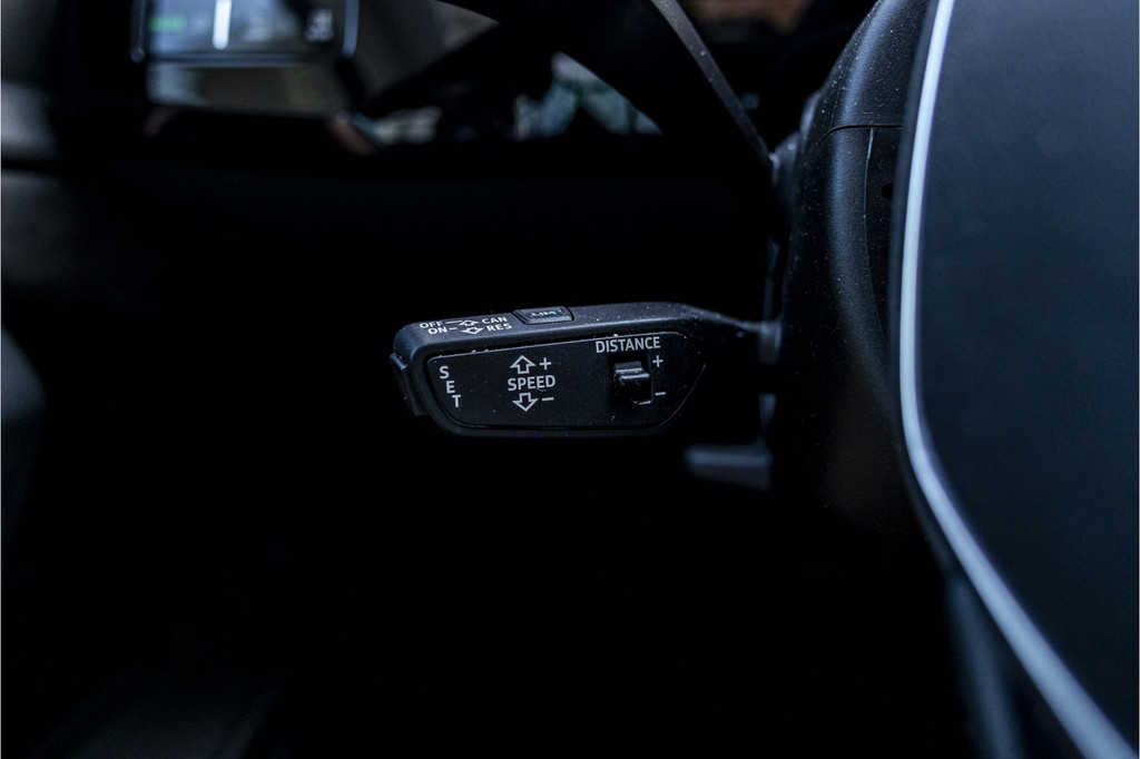 Audi e-tron (P663PF) met abonnement