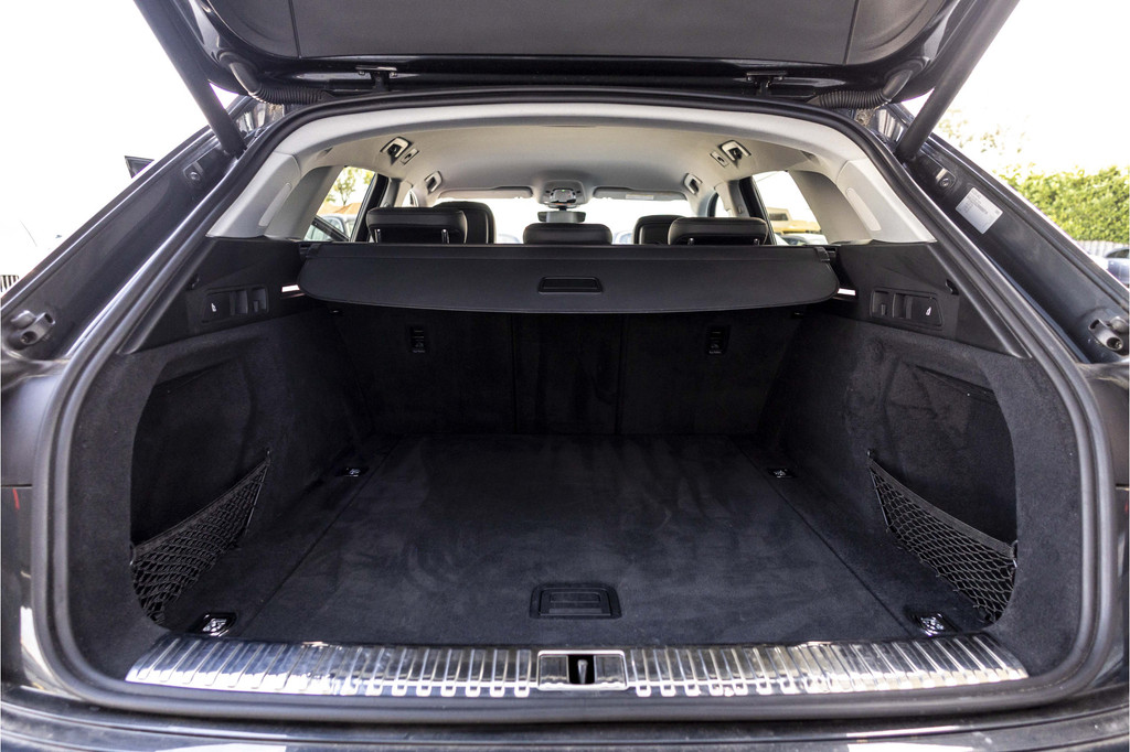 Audi e-tron (P663PF) met abonnement