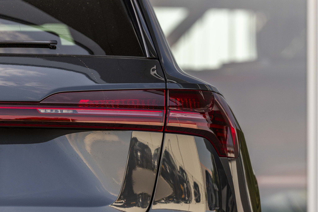 Audi e-tron (P663PF) met abonnement