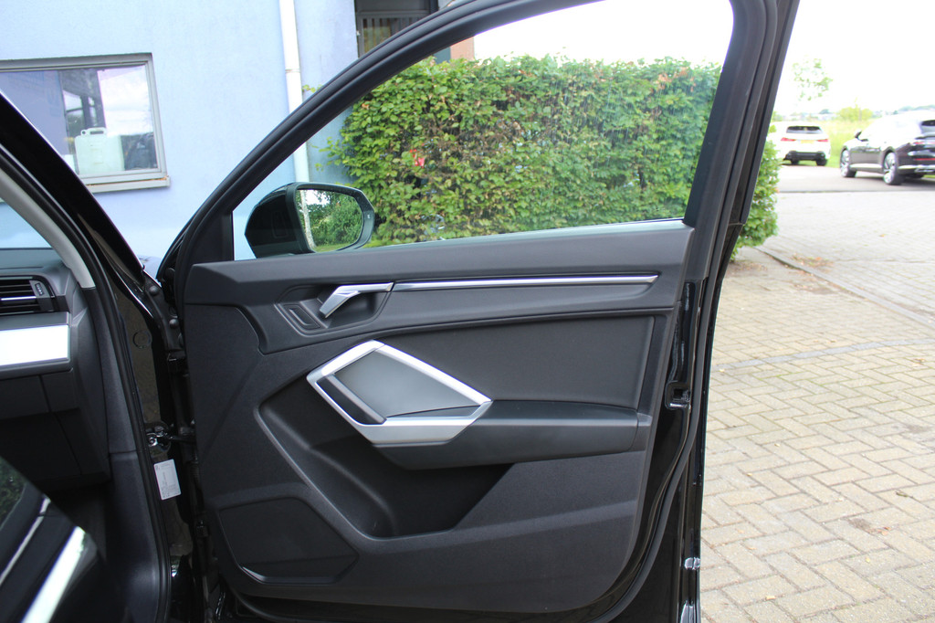 Audi Q3 (KLH51S) met abonnement