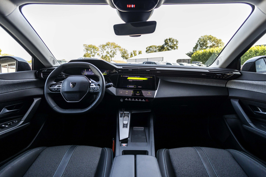 Peugeot 408 (HJG29J) met abonnement
