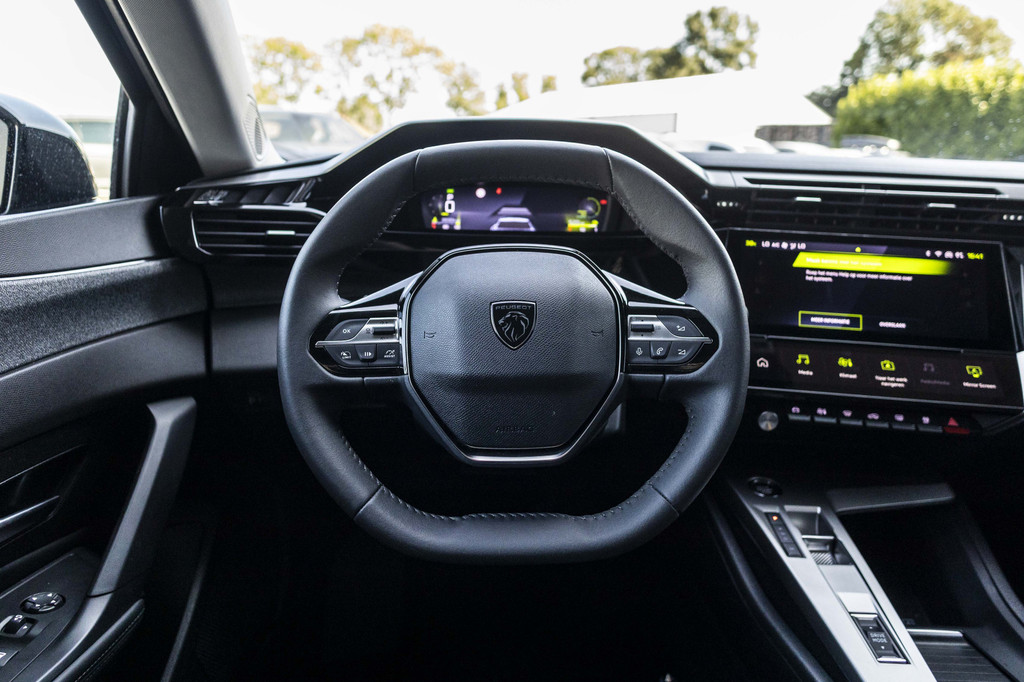 Peugeot 408 (HJG29J) met abonnement
