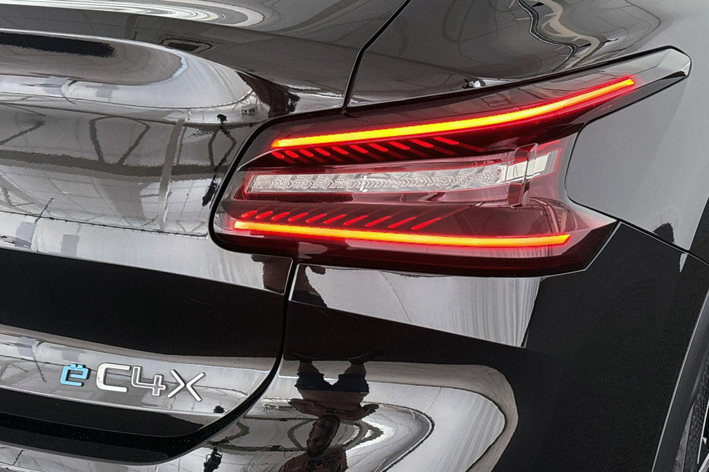 Citroën Ë-C4 (T252JZ) met abonnement