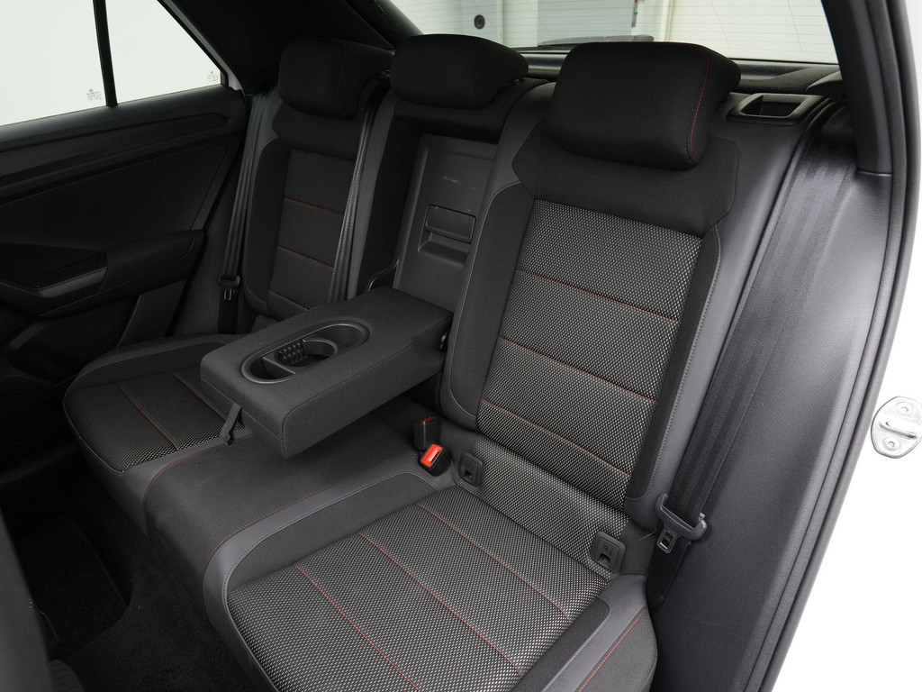 Volkswagen T-Roc (N483LZ) met abonnement
