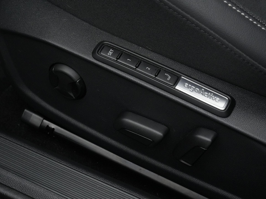 Volkswagen Golf (GRL11X) met abonnement