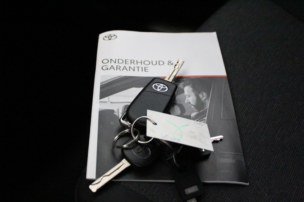 Toyota Yaris (L468RH) met abonnement